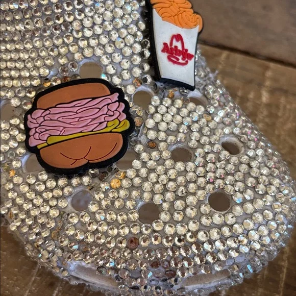 Crocs with Arby’s Jibbitz - Picture 5 of 11